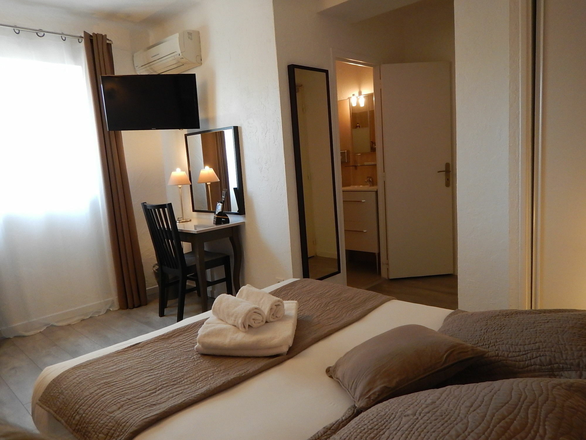 Hotel Miramar- Cap D'Antibes - La Garoupe Plage Bagian luar foto